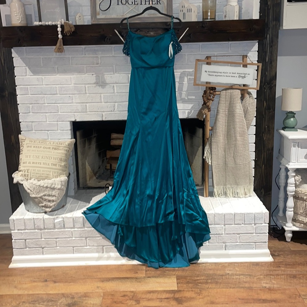 Emerald Green Prom dress mermaid fit